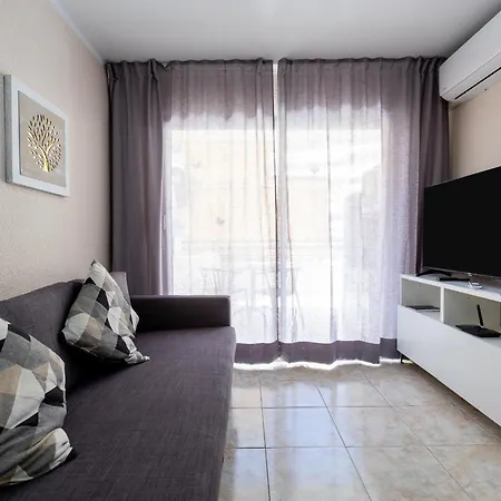 Great Location W 1 Bedroom Apartment *